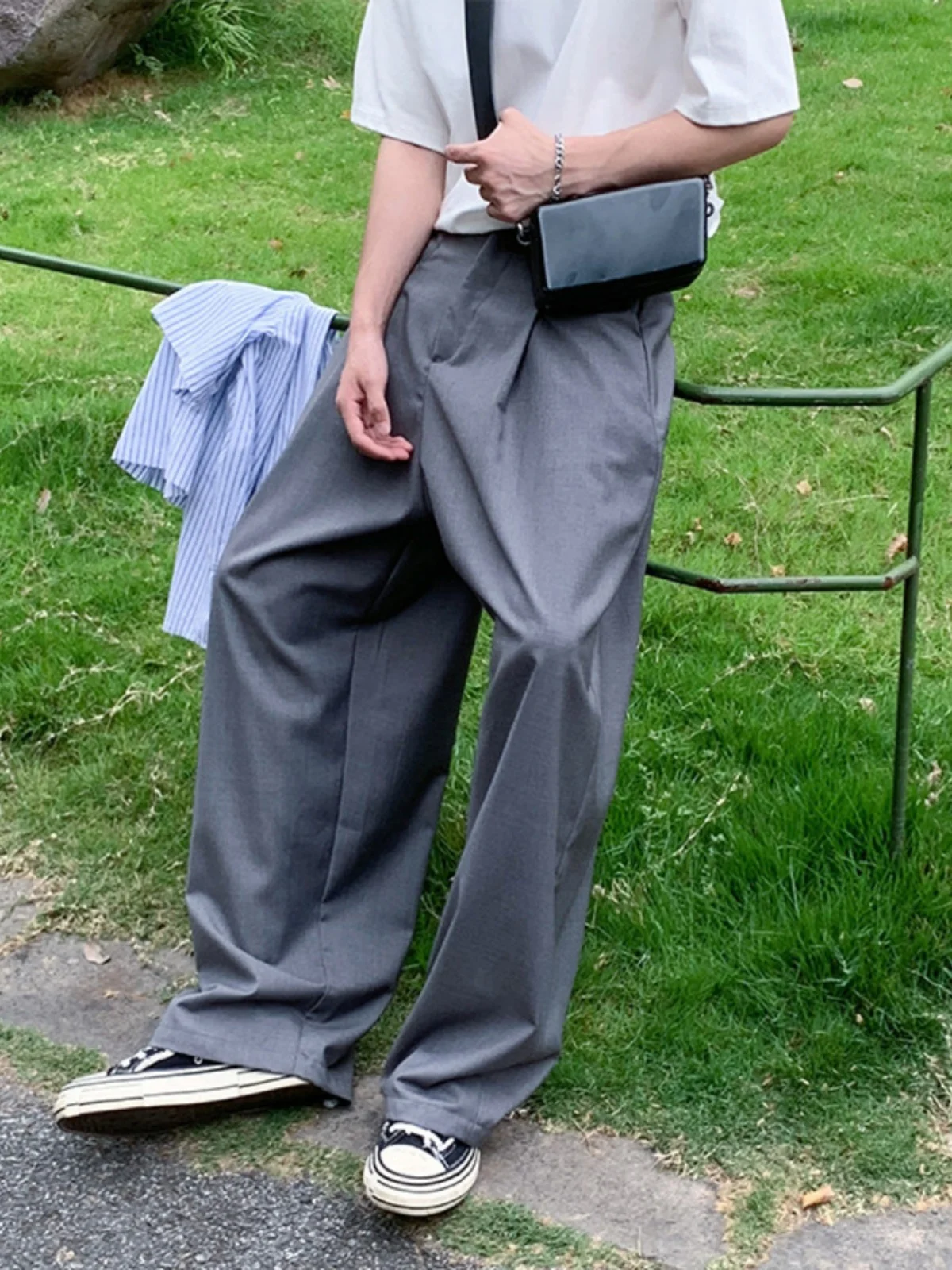 

Корейские повседневные свободные мужские брюки в стиле кэжуал: универсальный модный дизайн, стильный бренд, широкие штанины, прямой крой, защита от сминания