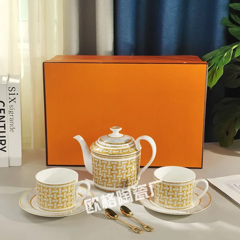 7 Pcs European Light Luxury Coffee Set Short Pot 2 Cups Saucers Gold Spoon Minimalist Afternoon Tea Set