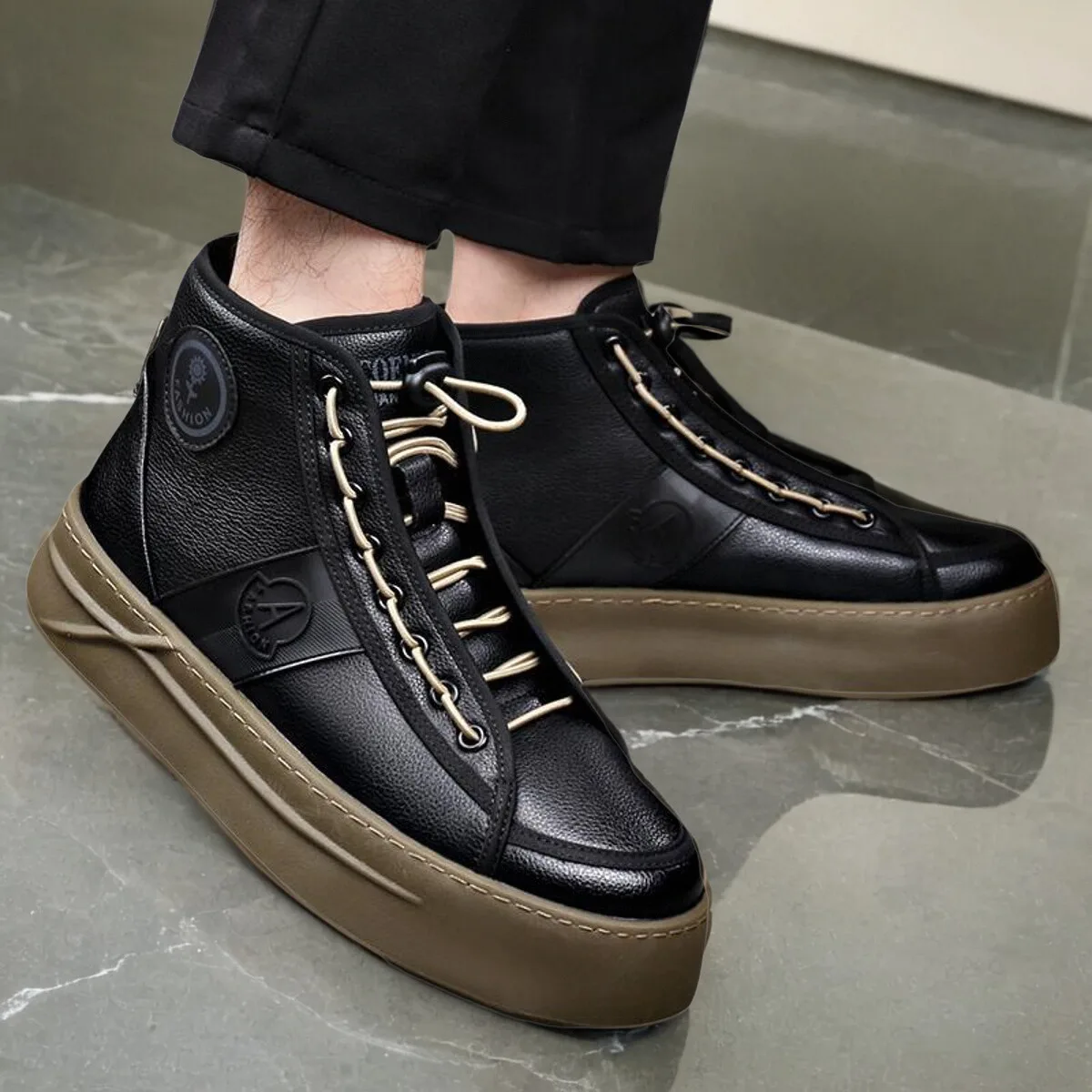 Thick Soled High Top Shoes for Men Made of Genuine Leather Flannel Bread Outdoor Height Increasing Cotton Thickened in Winter