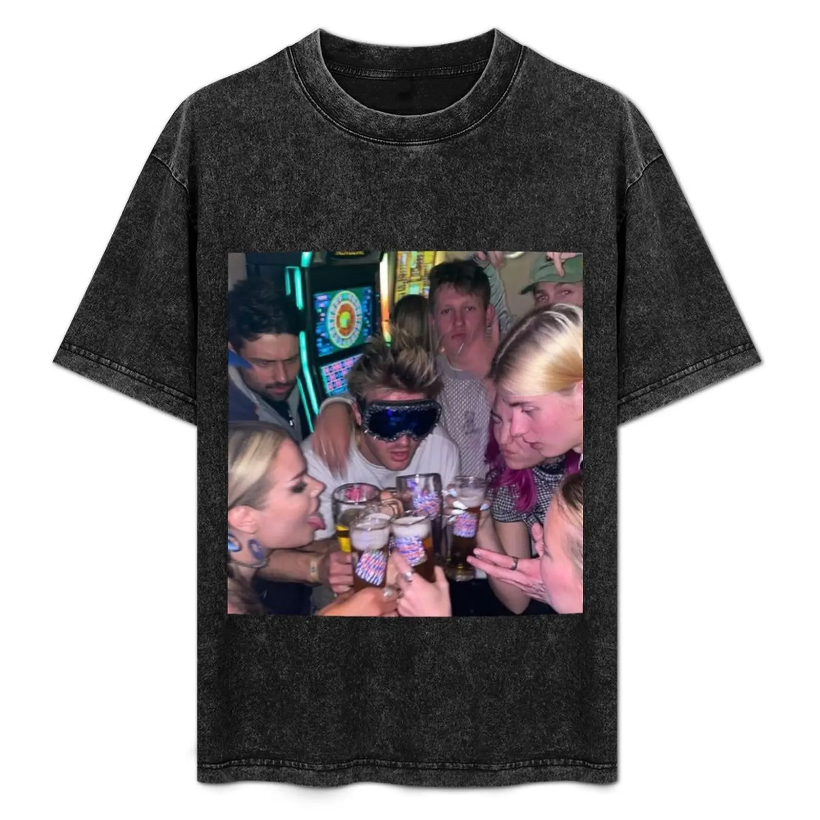 

ski aggu T-Shirt Holiday Vacation Tee Shirt