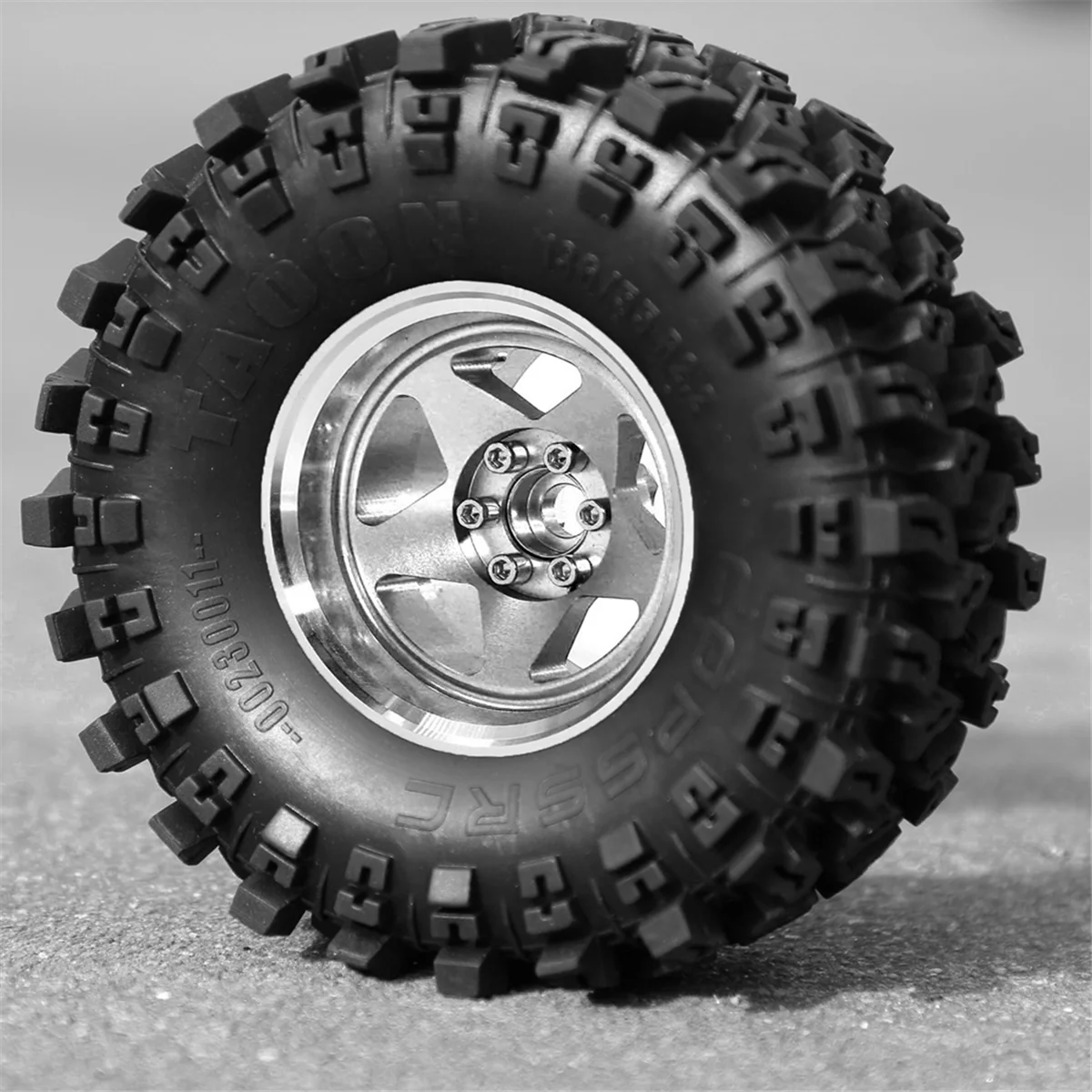 

AA85 4pcs 136mm Metal 2.2Inch Beadlock Wheel Rim Tire Set for 1/10 RC Crawler Car Axial SCX10 Wraith RR10 Capra TRX4 Silver