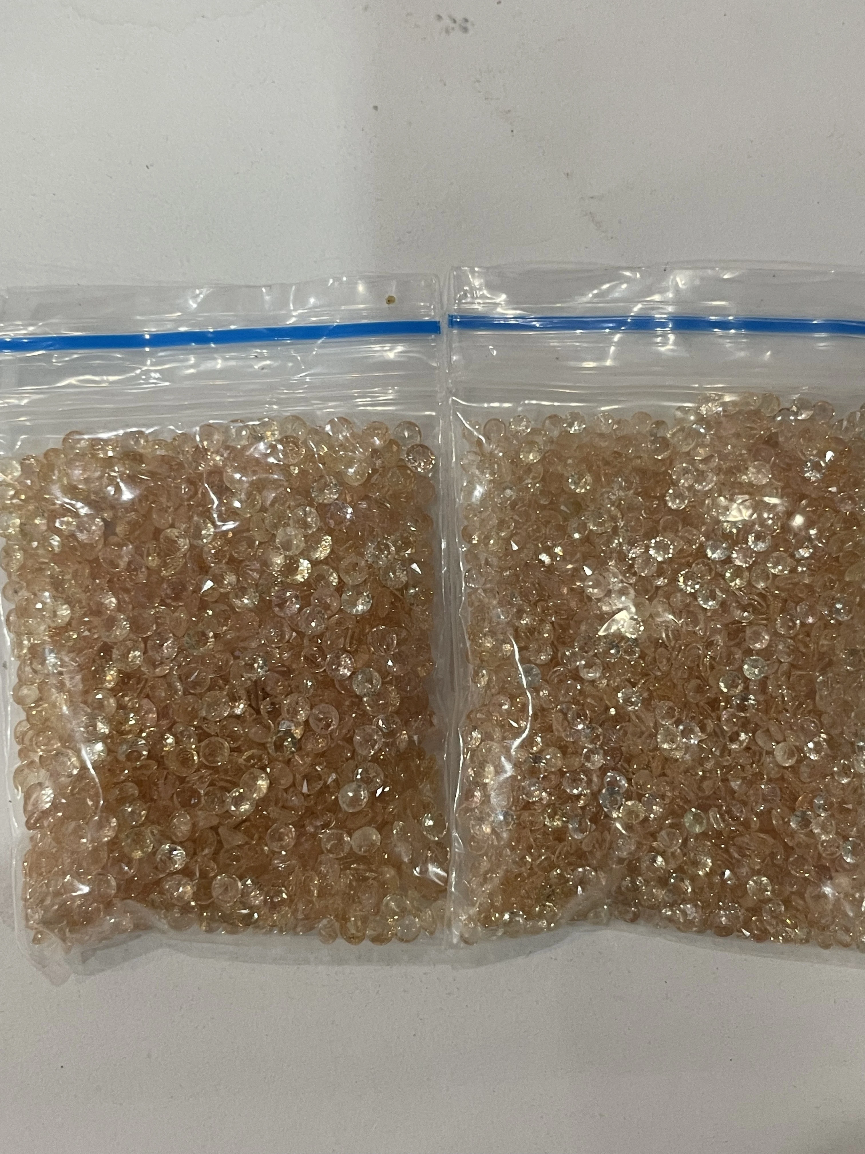 Laboratory grown gemstone yellow gemstone sample 2mm-3mm color synthetic gemstone suitable for sample color matching