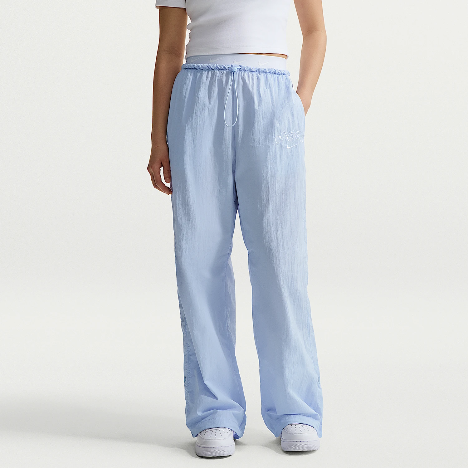 

Nike Authentic Sportswear Women's Loose Fashion Sports Pants IR7573-411