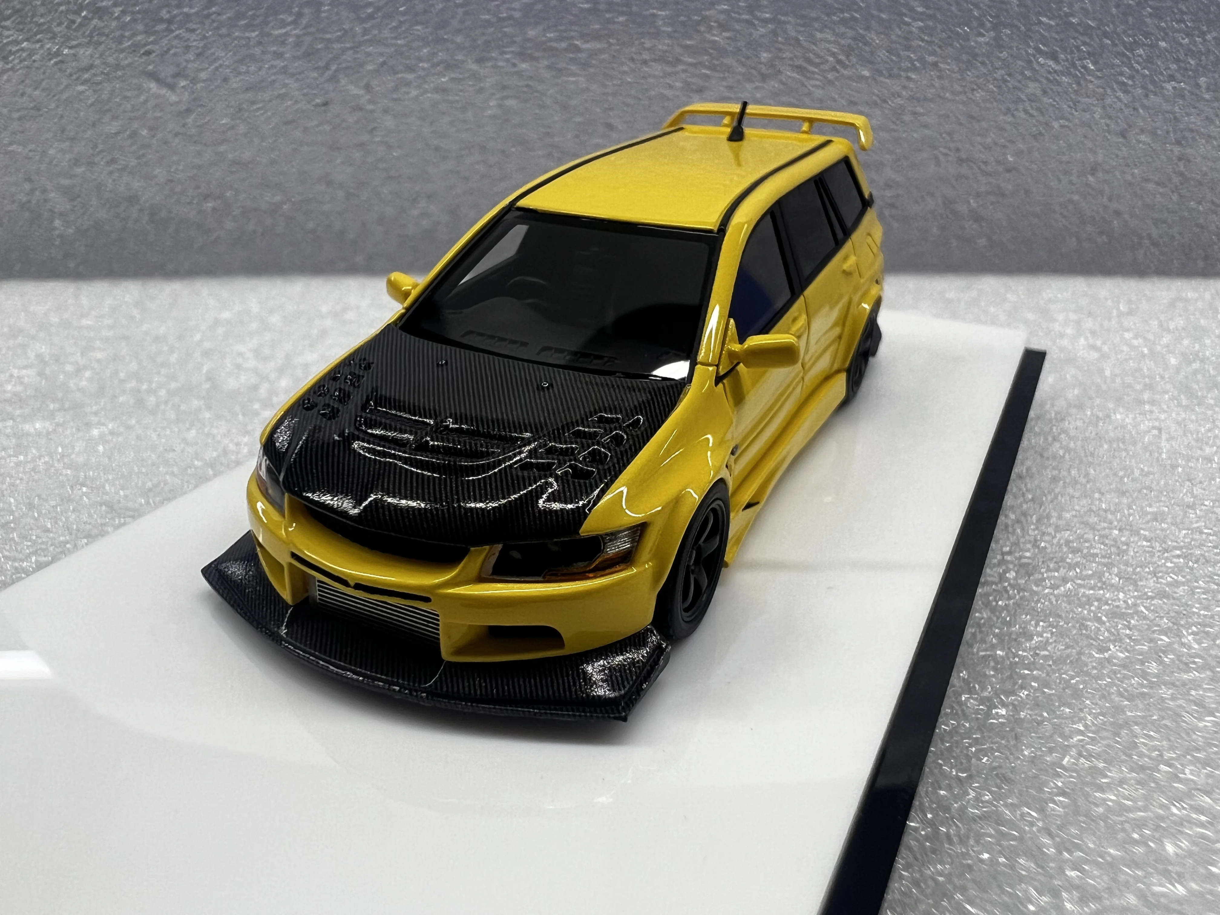 Error 404 1:64 EVO Lancer Evolution 9 IX Yellow Wagon resin model car