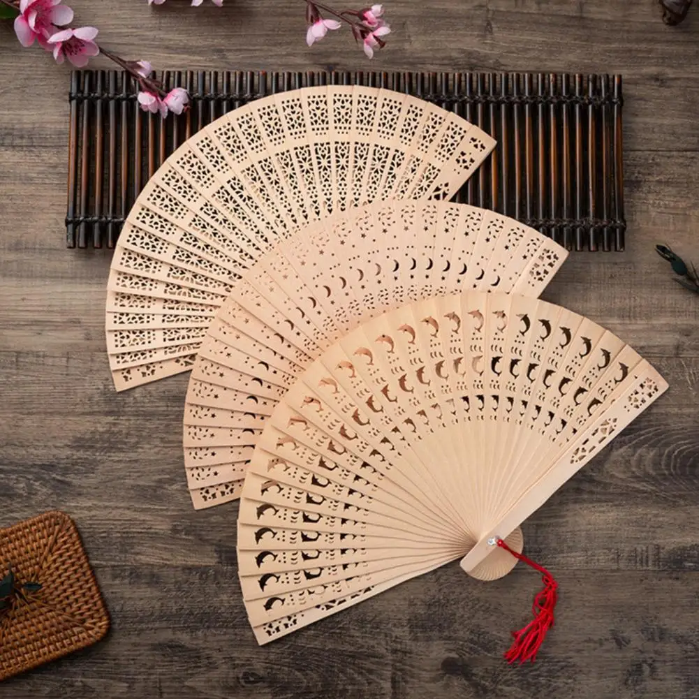 8-Inch Chinese Style Hollow Ribs Catwalks Sandalwood Folding Fan Dance Potable Collapsible Handheld Fan Performanc Fan abanico