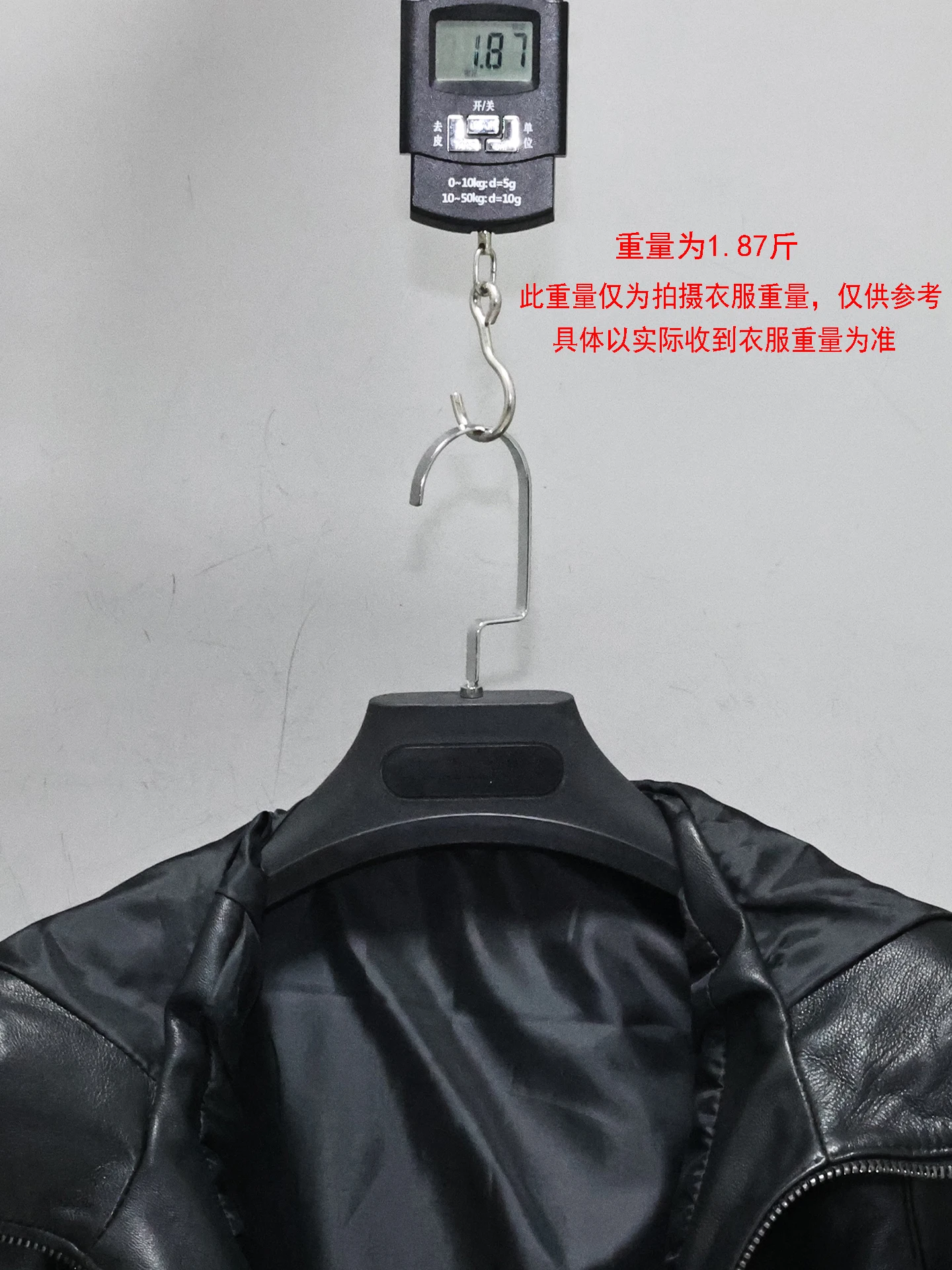 Damska kurtka ze skóry owczej, krótka, zapinana na zamek, luźna, z kapturem, motocyklowa, odzież wierzchnia, plus size, czarna.