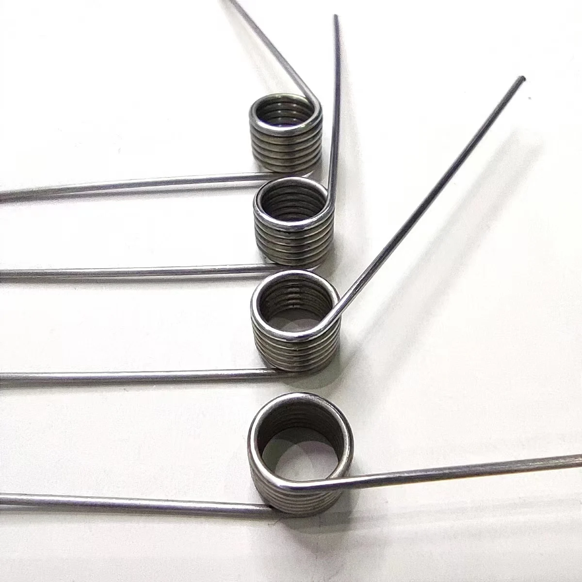 304 stainless steel Small Torsion Spring Hairpin Spring 180/120/90/60 Degree Torsion Spring Wire Diameter 0.8mm 5PCS