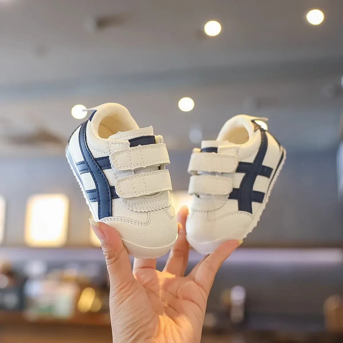 

Spring Autumn Soft Bottom Baby Shoes Children's Walking Shoes Boys Girls Sports Shoes Comfortable Breathable Cotton Sneakers