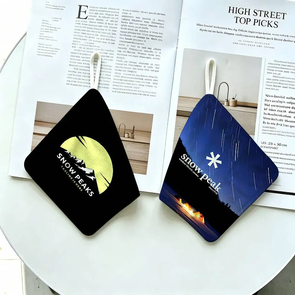 Fashion Cool S-Snow P-Peak Logo Hanging Style Hand Wiping Towel, Polyester Cotton, Anti-fade for Indoor Kitchen Living Room
