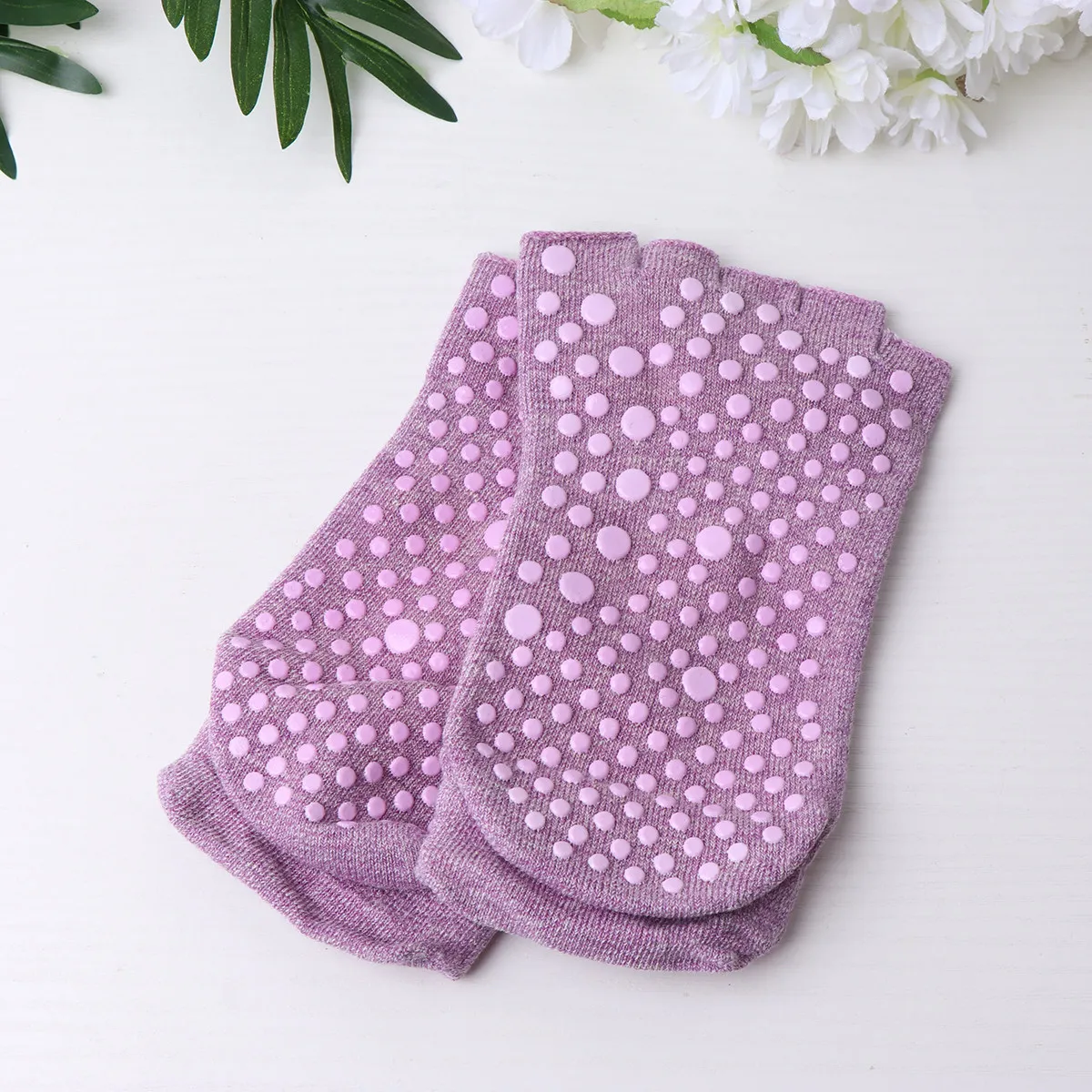 

1Pair Premium Ventilation Yoga Socks 5 Toe Non-Slip Moisturizing for Women Lady Girls Running Walking Standing Violet