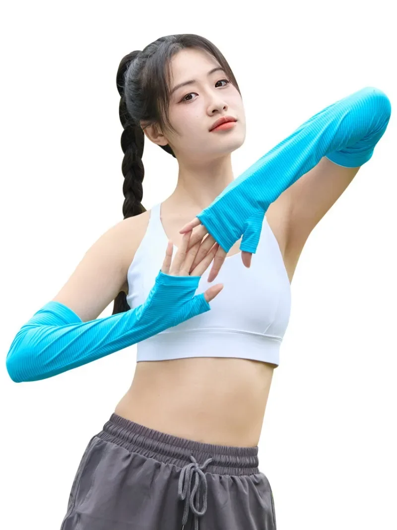 Arm Sleeves Made of Ice Cloth with UV Protection Sun Protection for Running Bikes Outdoor Sports Bikes Arm Warmers for Men Women