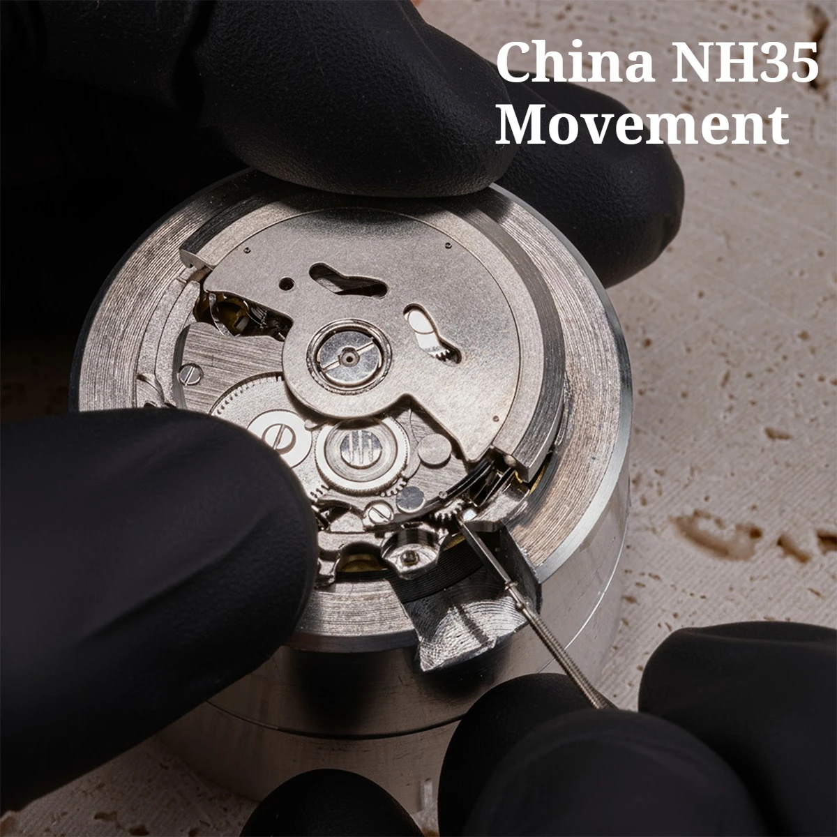 

China NH35 Movement Can Replace The Japan Fit NH35 Movement Date At 3 o'clock Calendar High Accuracy Automatic Mechanical NH35A