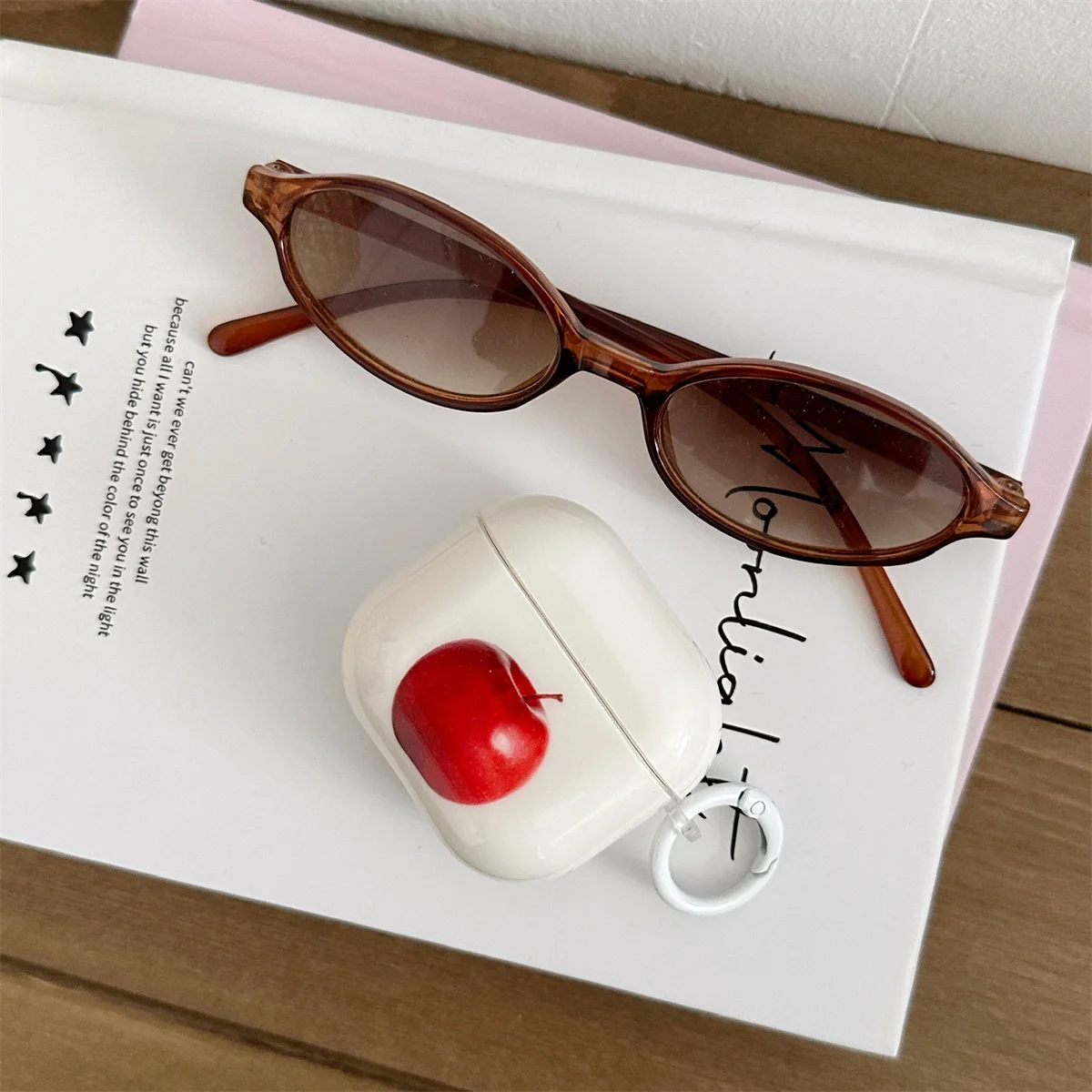 

New Ins Cute Cartoon Red apple Earphone Case For airpods 1 2 3 4 pro 2nd Generation case Keychain funda Wireless Cover