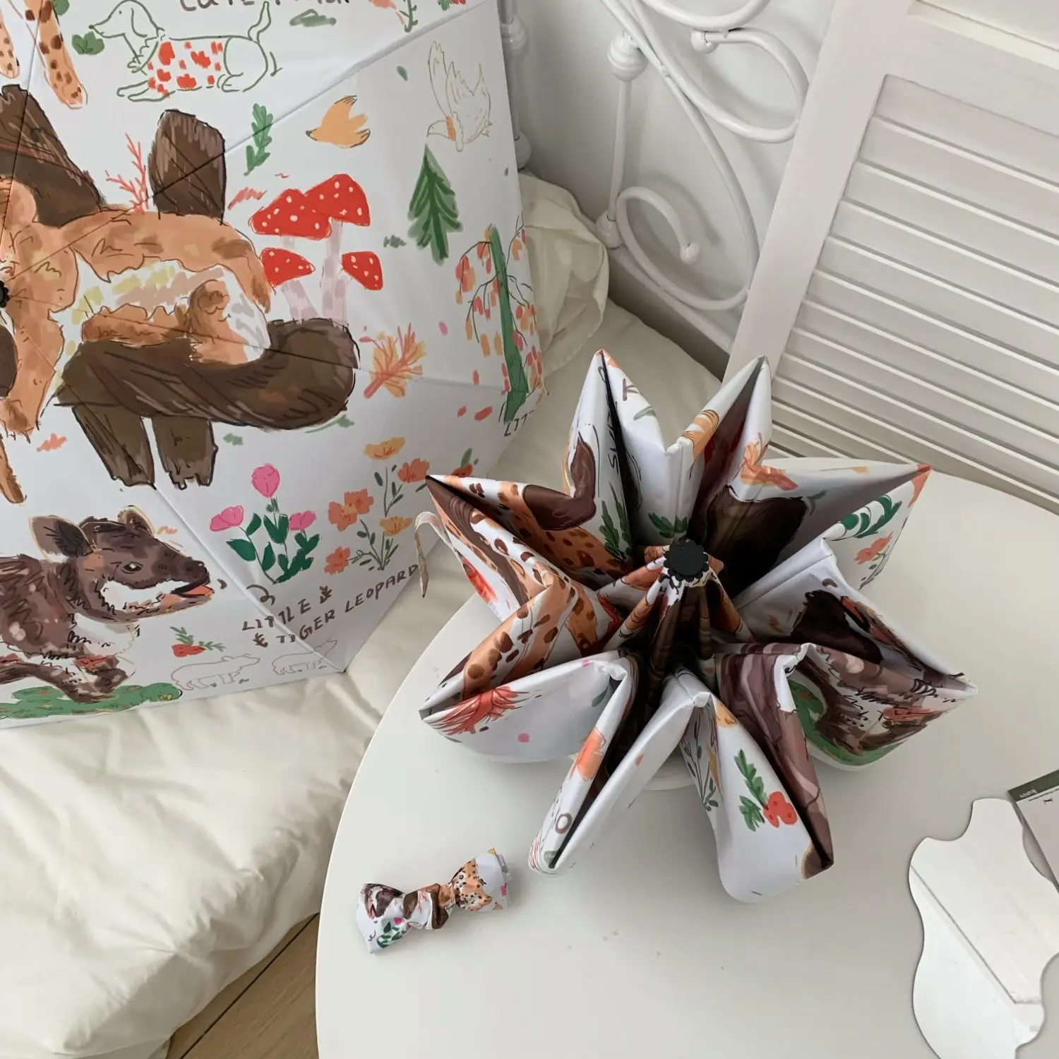 Hand-painted Animal Karaoke Umbrella: Portable Folding Sun and Rain Umbrella with UV Protection for Women