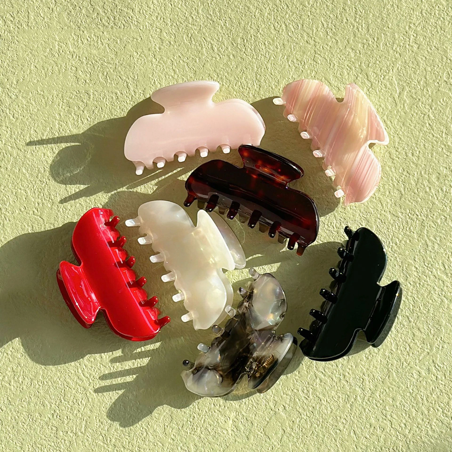 YHJ NEUE 8CM Einfarbige Haarklammer Klassische Serie Elegante Retro Streifen Acetat Klaue Clip Mode Haarschmuck für Frauen Mädchen