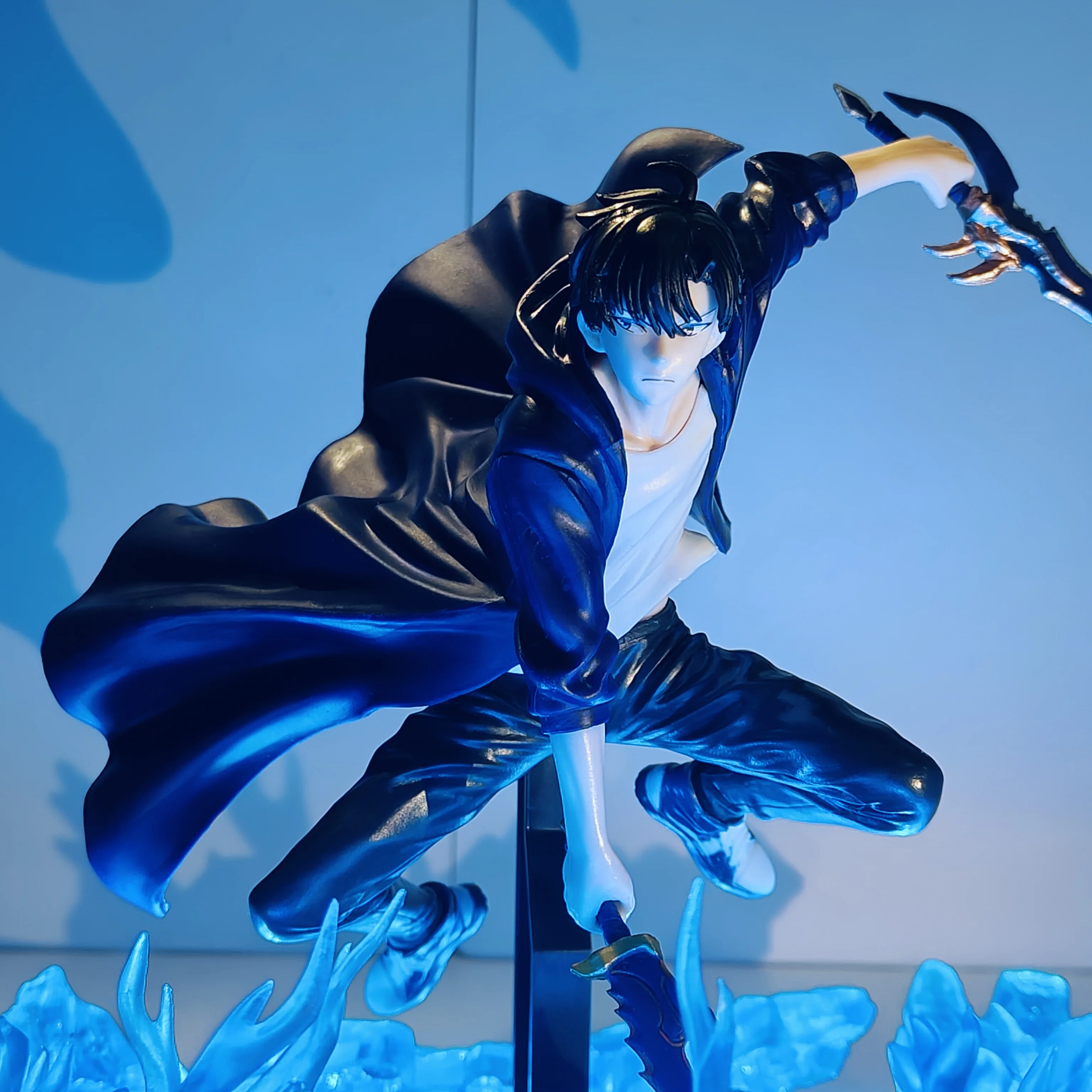 

Solo Leveling Anime Sung Jin Woo Lamp Led Bulb Fire Action Figures Model Figurine Figure & Base & Lamp DIY Decoration Toys