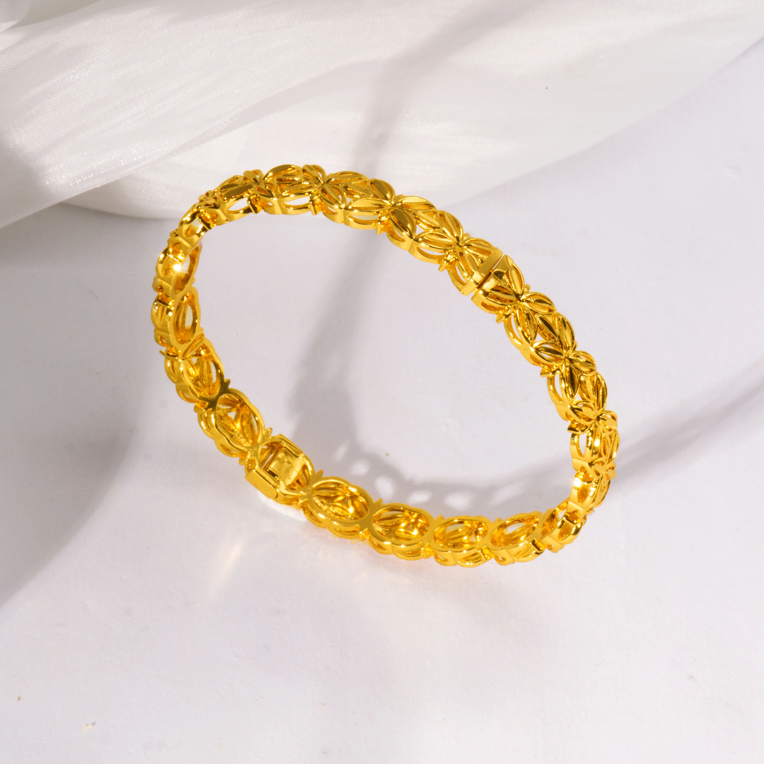 Luxury Dubai Gold Color Bangles For Women 24K Gold Plated Three-dimensional carving Bracelets Charm Wedding Hand Jewelry