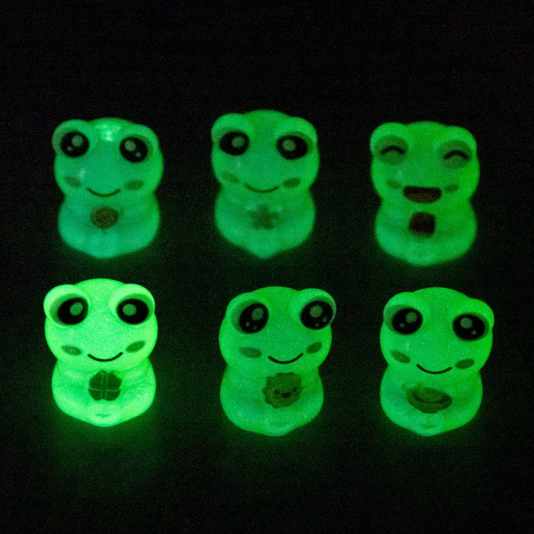 Kawaii Luminous Smiling Frog Resin Charms