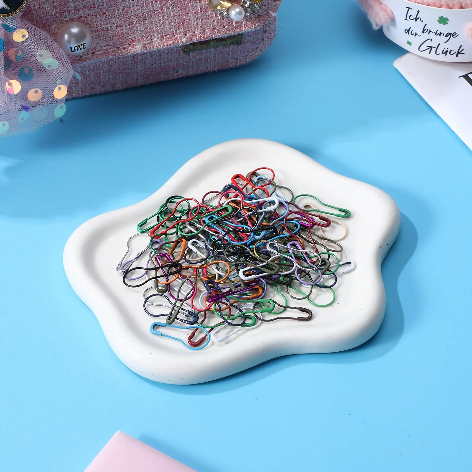 

100Pcs Assorted Color Safety Pins Premium Iron Metal Bulb Shape Decorative for Sewing Dressmaking Laundry General