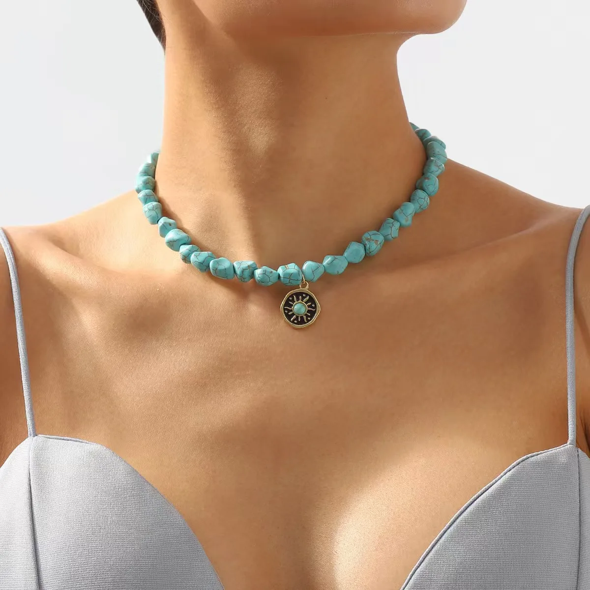 

Bohemian turquoise beaded necklace, retro high-grade natural stone multi-style necklace.