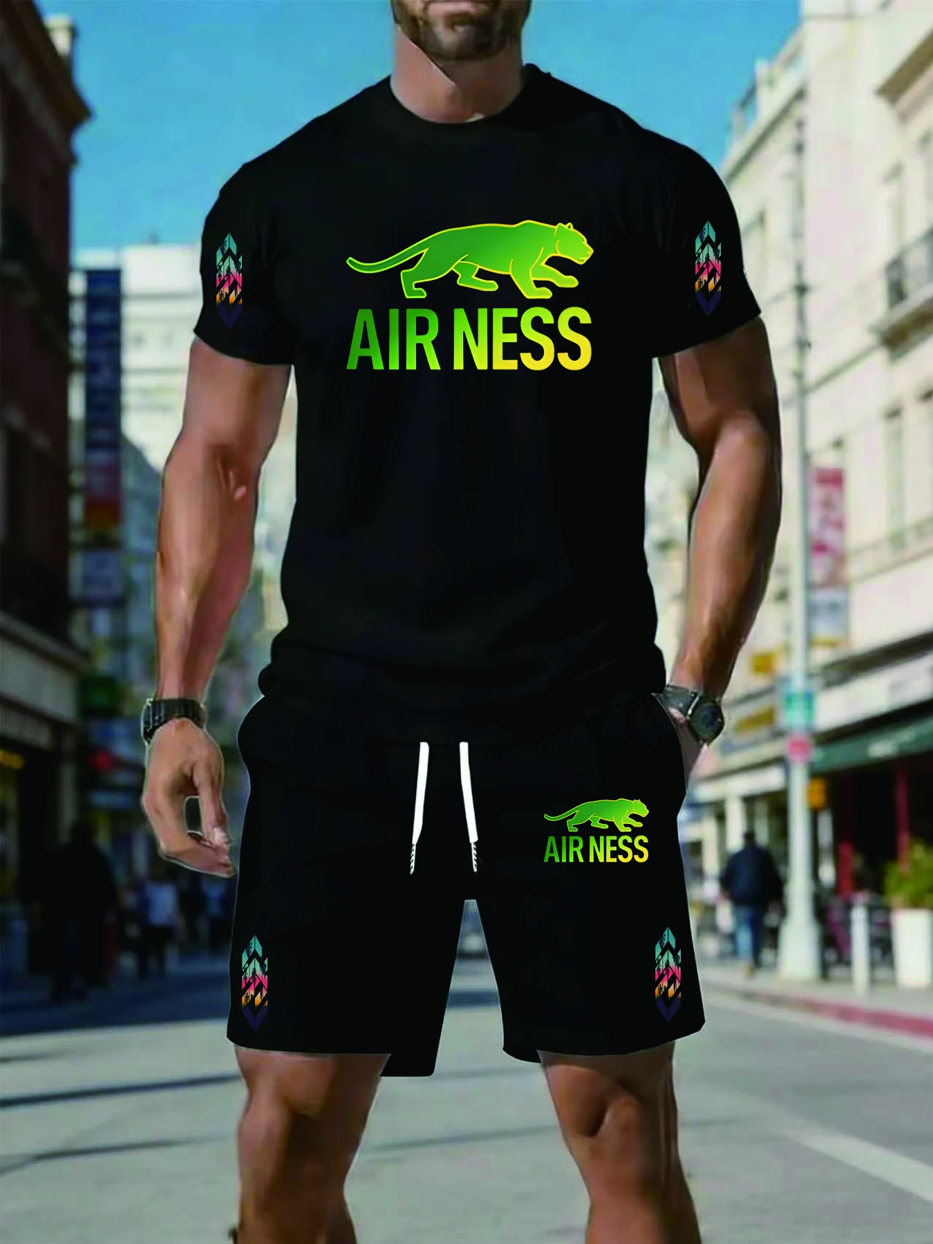 Simple round-neck men's sports two-piece set. The stretch fabric is soft and comfortable, providing excellent breathability and。