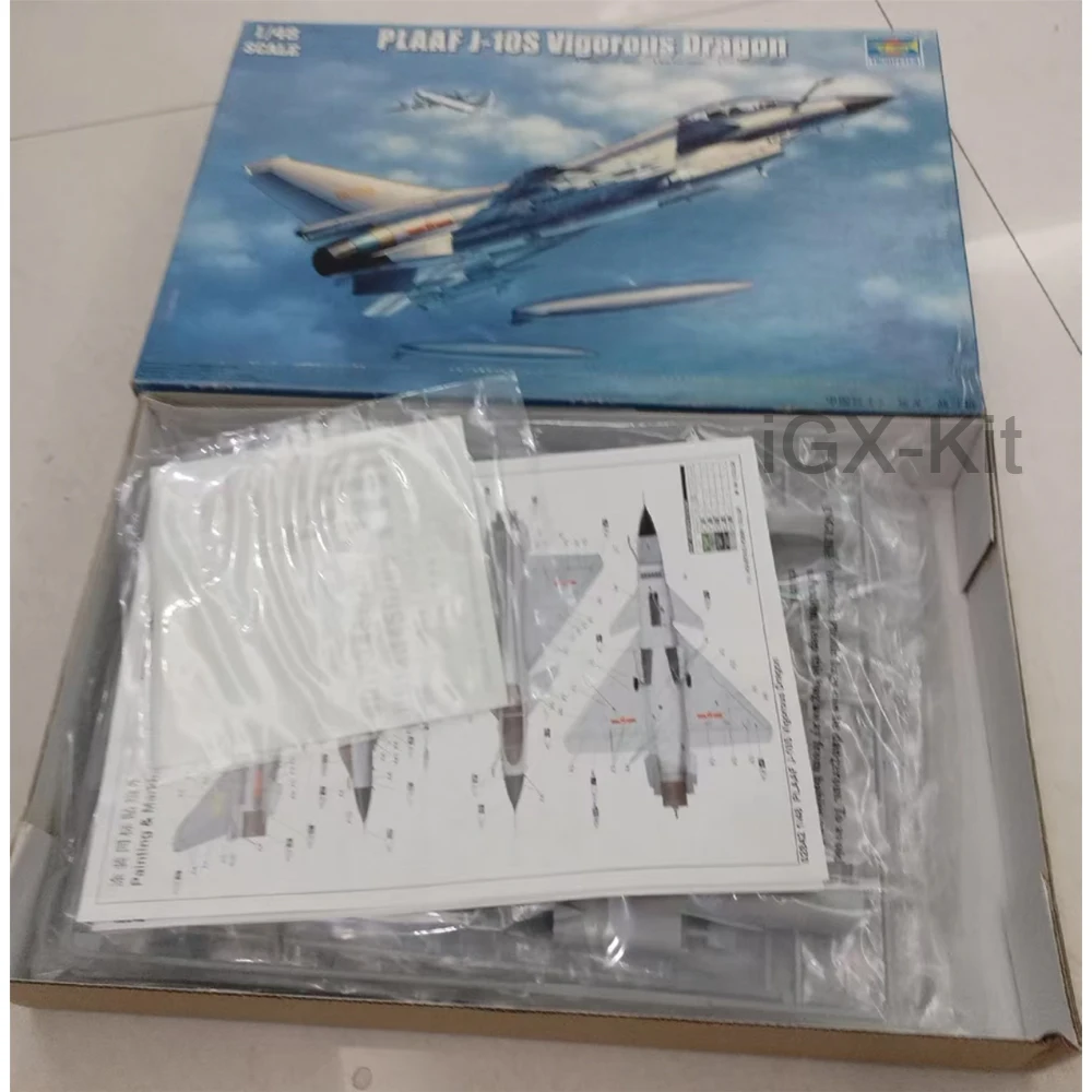 ทรัมเปเตอร์ 1:48 สเกล PLAAF J10 J0S J-10S ชุดโมเดลเครื่องบินรบทรงพลัง