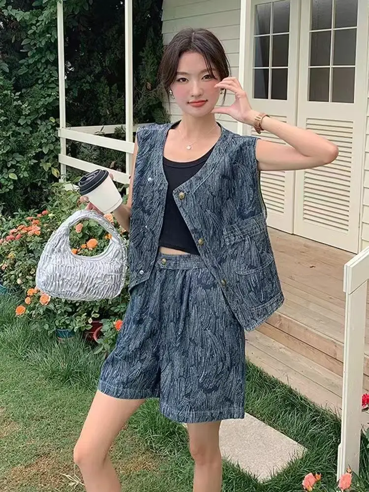 

Sleeveless Print Woman Shorts Loose Casual Denim Vest Short Sets for Women 2 Pieces New Coordinated Tailoring Matching Two-piece
