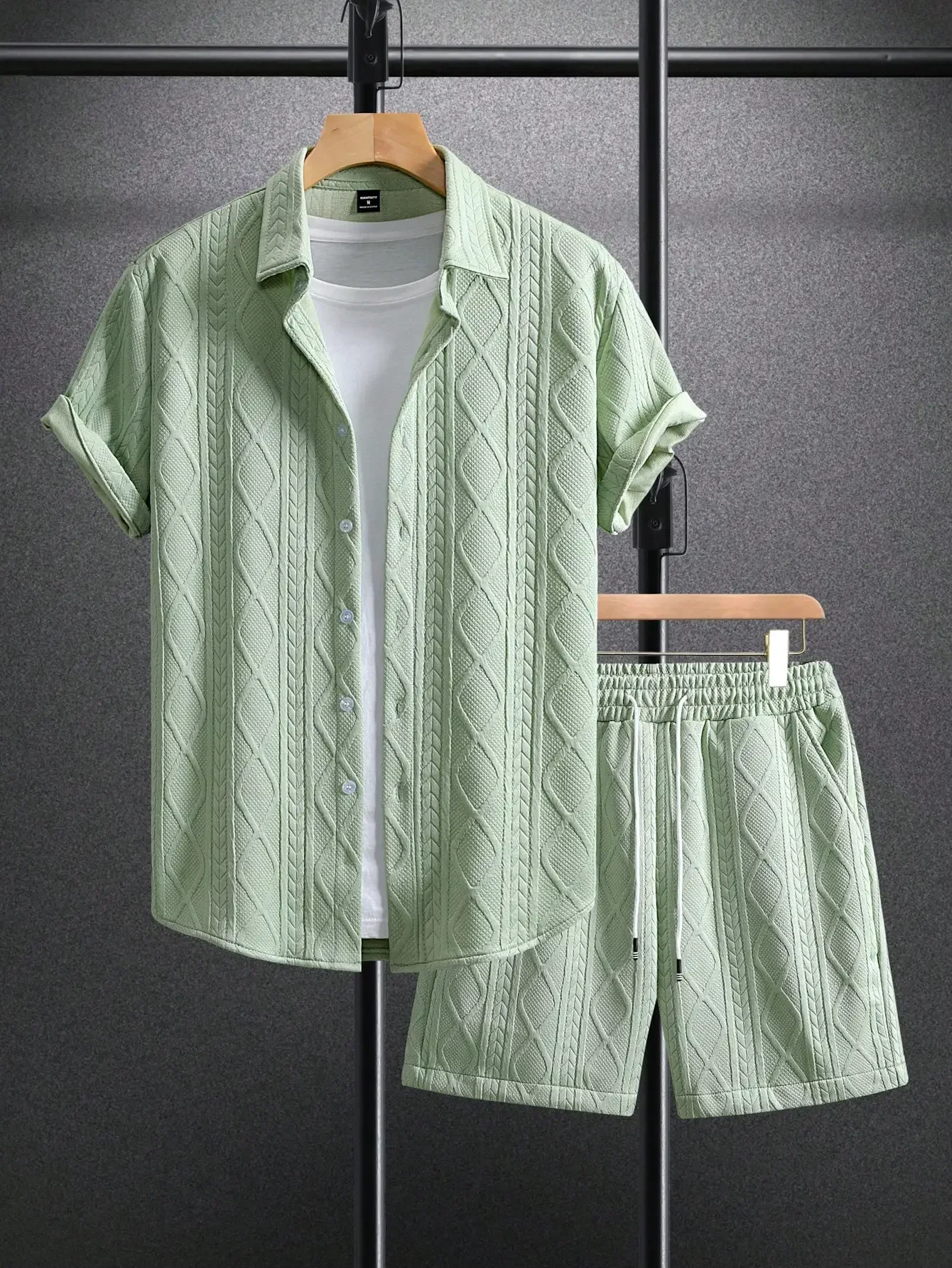 Mens Casual Short Sleeve Shirt And Shorts Set With Geometric Pattern