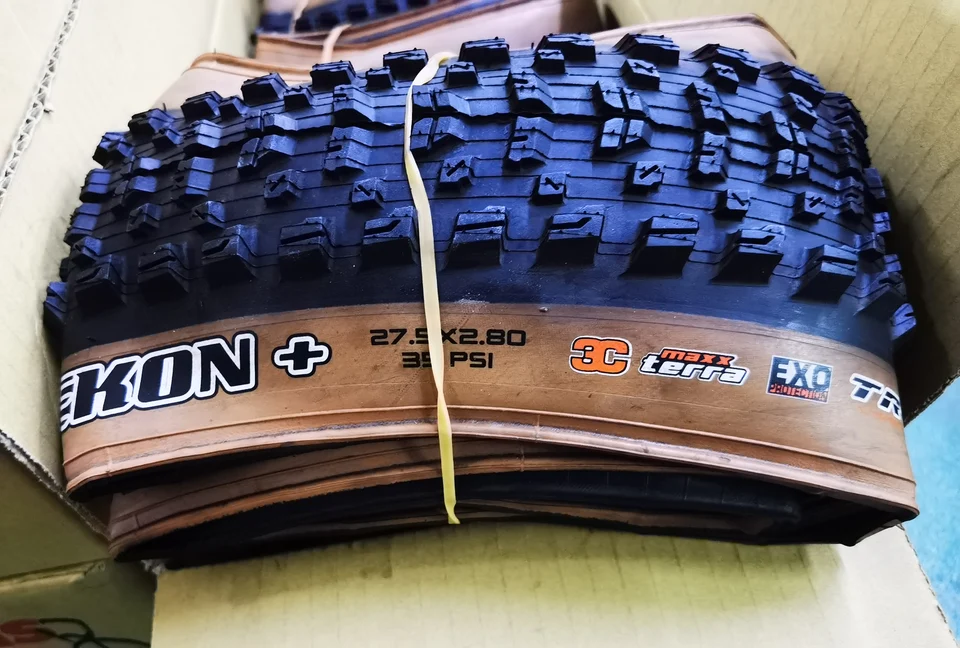 レースMAXXIS MTBタイヤ 27.5x2.30 2.40x2.50 2.80 2.20