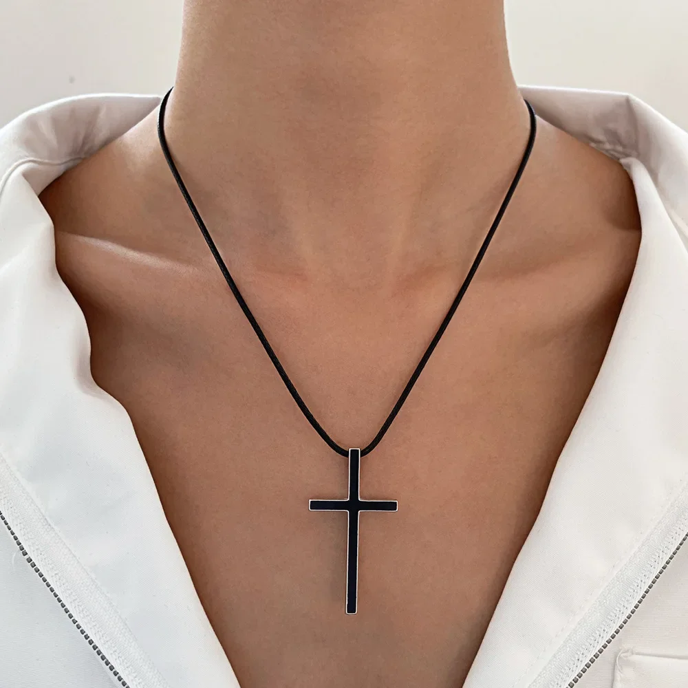 Minimalist Niche Fashion Trend Black and White Cross Pendant Necklace Personalized Men and Women Leather Cord PendantAccessories