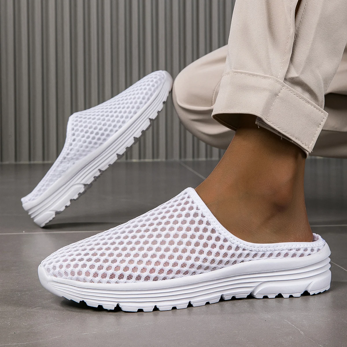 

Men's Lightweight Running Shoes Slip-On Sport Sneakers Comfortable Breathable Slipper Style Zapatillas Hombre Tenis Masculino