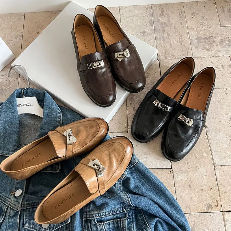 

British Style Genuine Leather Vintage Single Shoes For Women Washed Cowhide Buckle Loafers 2026 New Flats Low Heel Round Toe