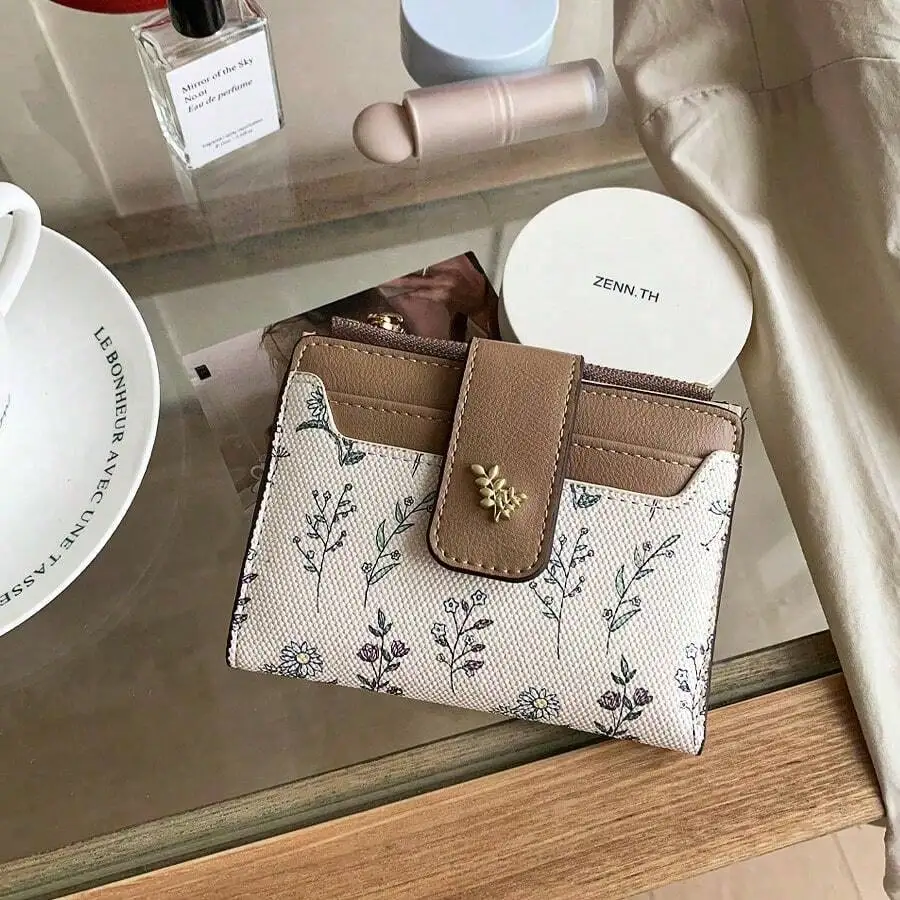 

Leaf Button Compact Women's Wallet, Minimalist Short Style With Card Slots & Coin Purse