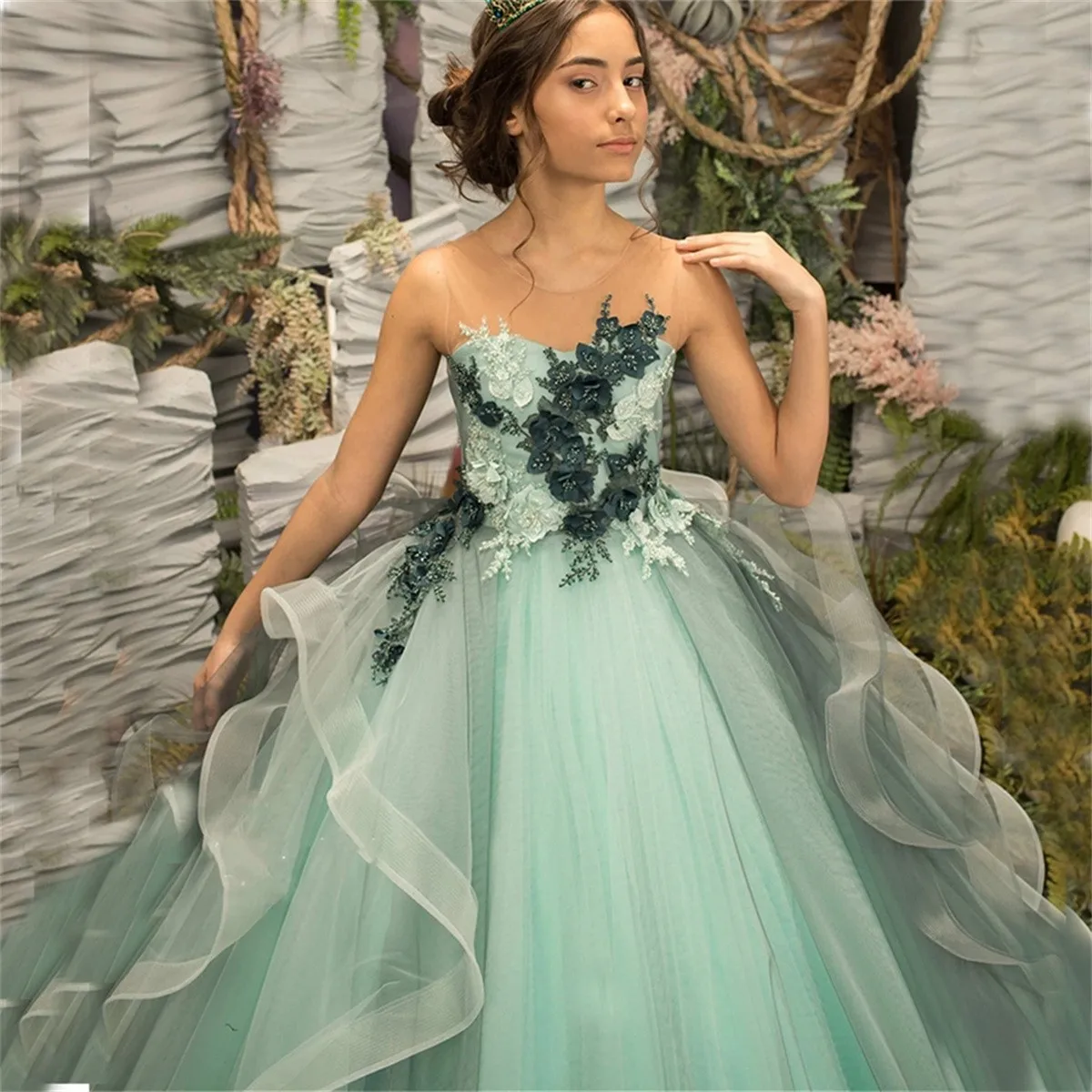 Eleganti abiti da ragazza di fiori con volant in Tulle senza maniche verde menta per abiti da prima comunione con applicazioni di pizzo principessa da sposa