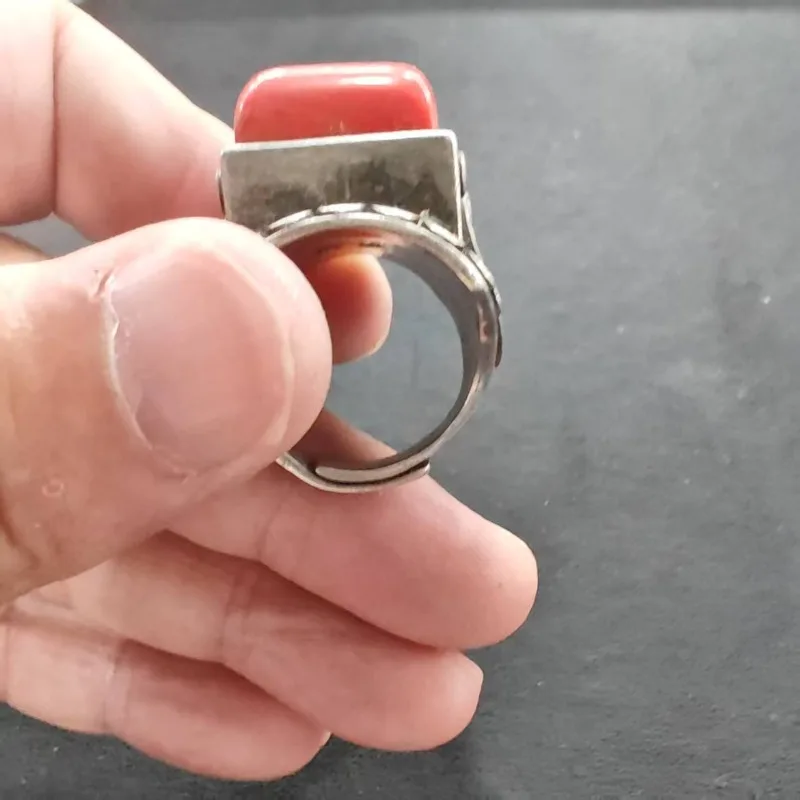 Antiker Ethnischer Emaille-Drachenring Unisex Rechteckiger Roter Stein Vintage Breiter Ring Münzmuster Unisex Statement-Fingerschmuck – Detail 2
