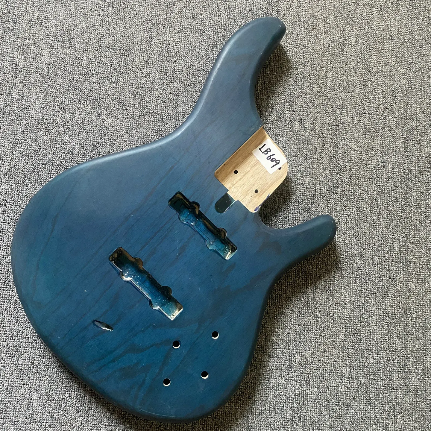 LB609 Jazz Bass Semi Finishing 4 String Active Pickups Bass Guitar Body in Solid ASH Wood DIY Replace USE