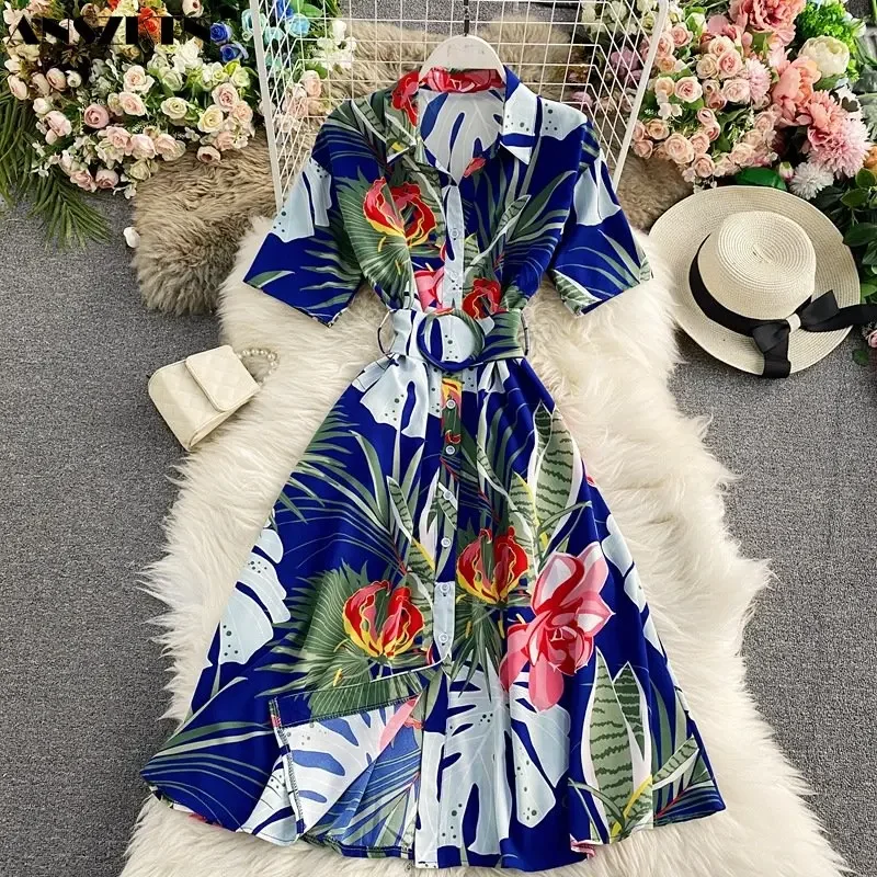 Sommerliches, kurzärmliges Hemdkleid mit französischem Vintage-Print