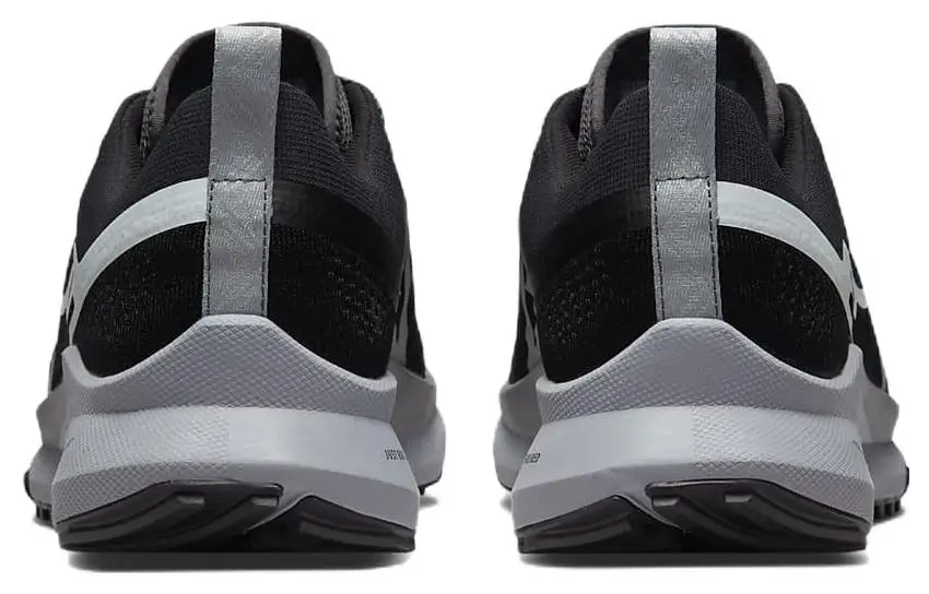 نايك ريكت بيغاسوس تريل 4 أسود رمادي غامق DJ6158-001