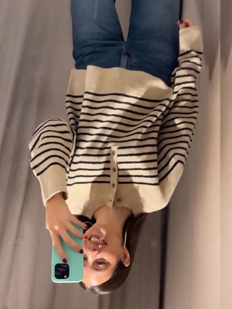 

HH 2026 Women's Autumn Classic Striped Sweater Slim Long Sleeve Single-Breasted Top Woman Fashion Casual Versatile Thin Sweater