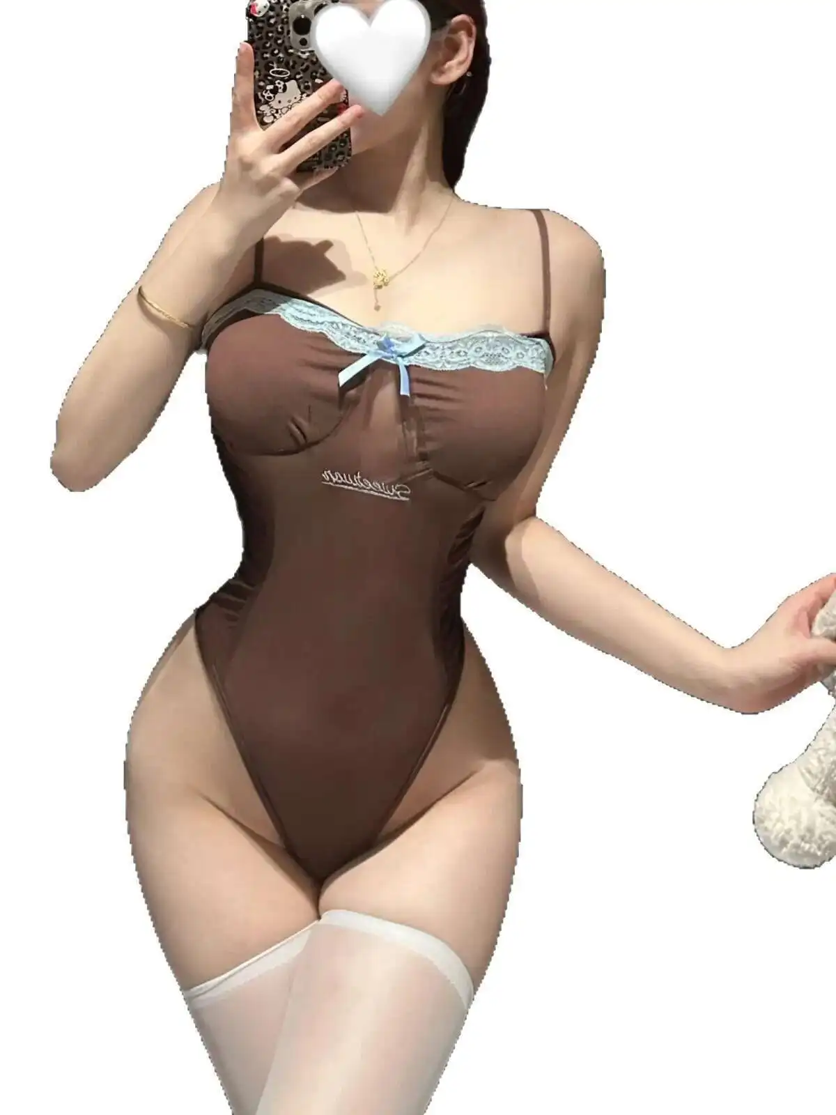 セクシーなアメリカのスパイシーガールパッチワーク弓サスペンダージャンプスーツセクシーなスリム制服女性ロンパース服ボディスーツ甘い女性 QEG1