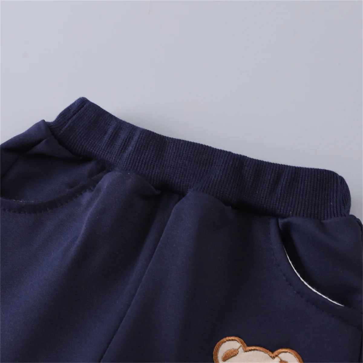 2PCS Spring and Autumn Baby Children\'s Long sleeved Simple Solid Color Polyester Little Bear Embroidered Hoodie Set of Two