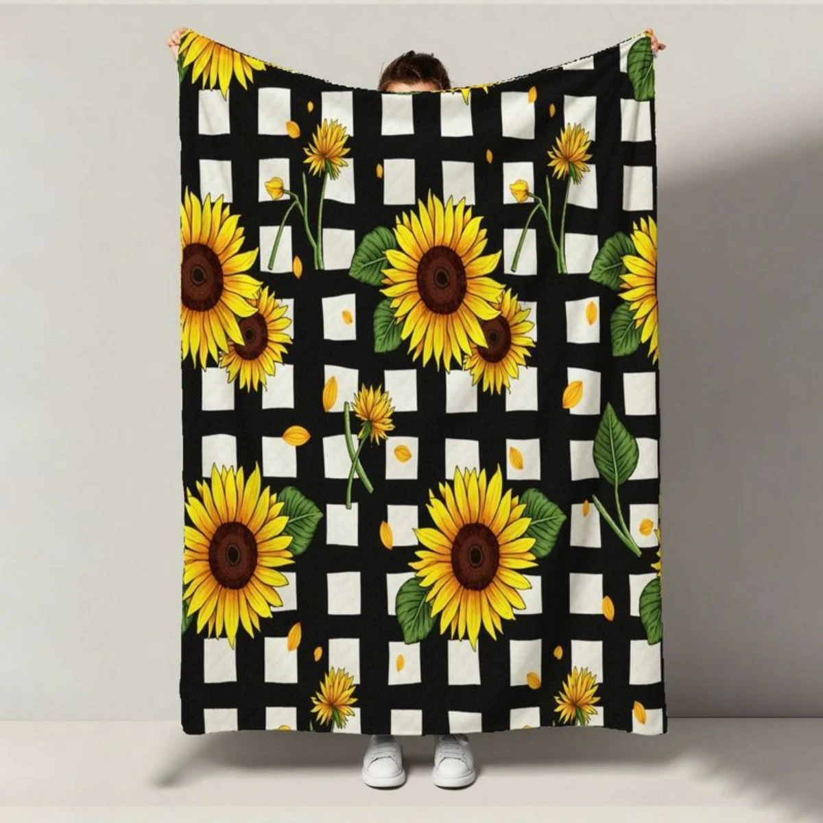 

Luxury Sunflower Pattern Flannel Blanket - Bed, Sofa, Office, Travel, Gift, Decoration, Comfortable Warmth, Christmas