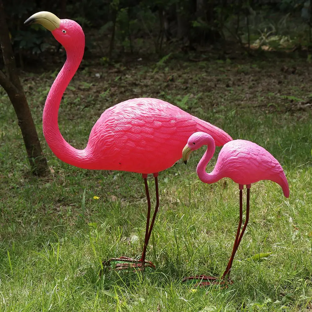 Flamingo Yard Garden Lawn Ornaments Bright Rose Red Plastic Decor for Outdoor Patio Landscaping