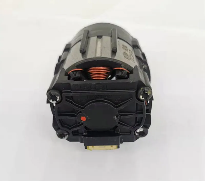 Dewalt  MOTOR 18V  Used  good  for DCD996 DCD997 DCD998 DCD999 DCD991