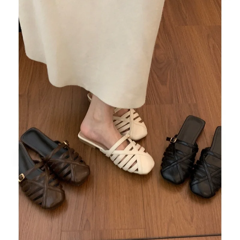 2026 Summer Woven Hollow Out Slip On Baotou Half Slippers Women's Solid Weave Low Heel Sandals Casual Shallow Mouth Flat Slipper
