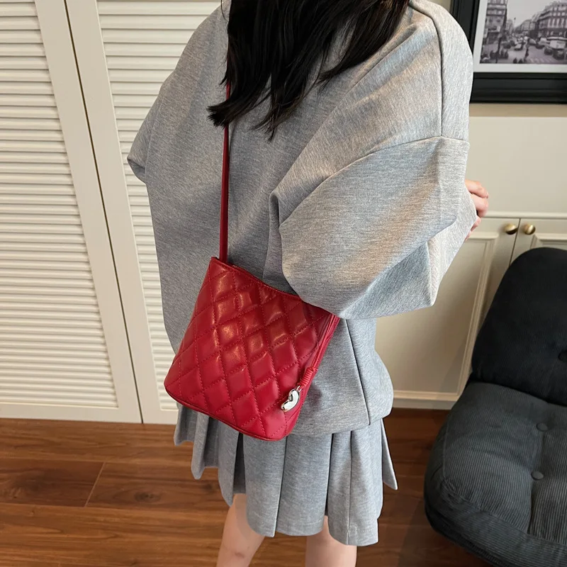 

‌2025 Summer New Phone Crossbody Bag Women's Minimalist Bucket Purse Versatile Adjustable Strap Shoulder