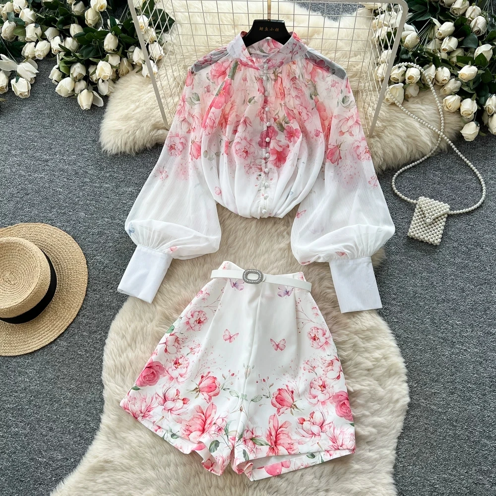 

Woman 2 pieces Shorts Set Outfits Runway Gorgeous Flower Stand Collar Lantern Sleeve Blouses Tops + Slim Waist Belt Shorts Suits
