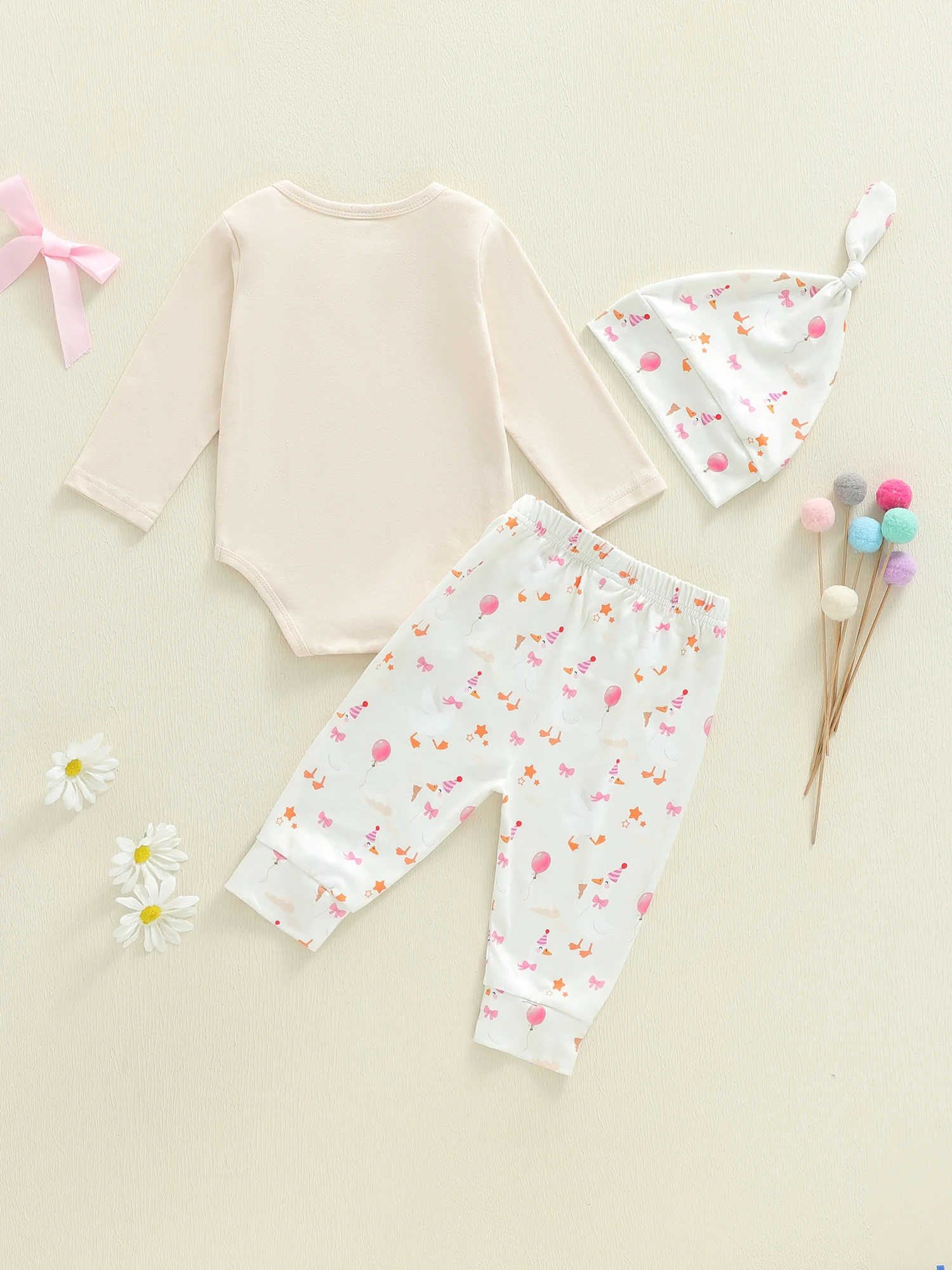 

Infant Birthday Attire with Long Sleeve Duckling Letter Print Jumpsuit Trousers Headband Ensemble for Newborns