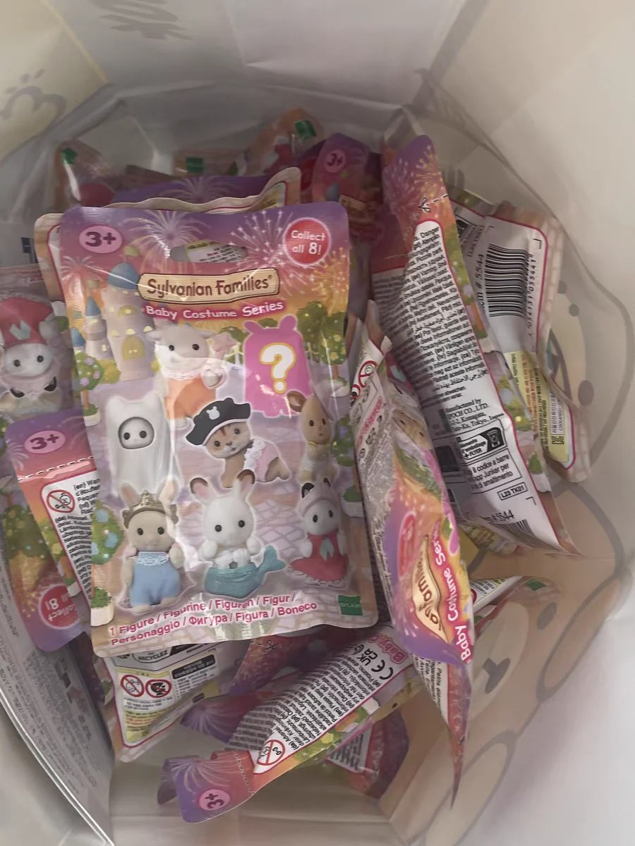 Hot Sylvanian Families Cute Bags Baby Mini Figure Dress Up Forest Family Cake Box Bag Cute Birthday Festival Gifts  Decoration