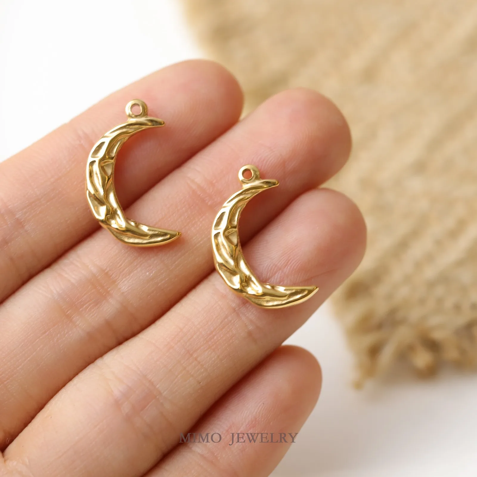 Double-sided Pleated Moon European American Style Charms Pendant Supplies DIY Hand Stainless Steel Gold Plated Accessories